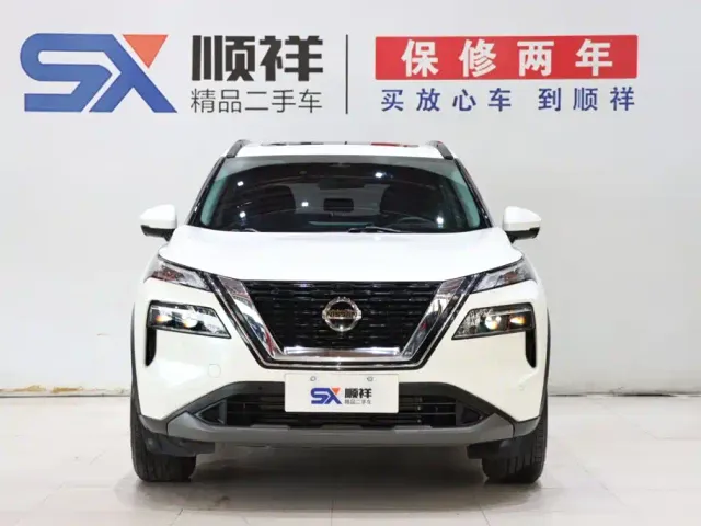 Nissan X-Trail — Фото автомобиля 2
