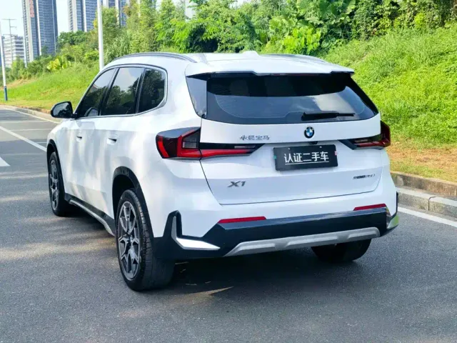 BMW BMW X1 2023 sDrive25Li X Design Package — Фото автомобиля 5