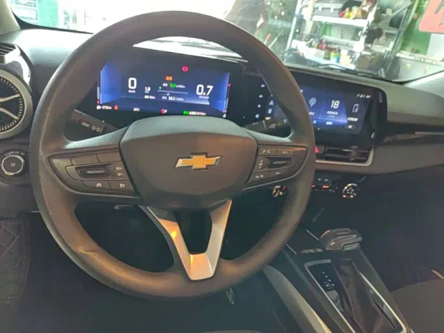 Chevrolet Monza — Фото автомобиля 10