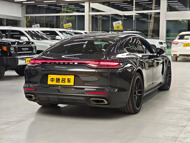 Porsche Panamera — Фото автомобиля 6