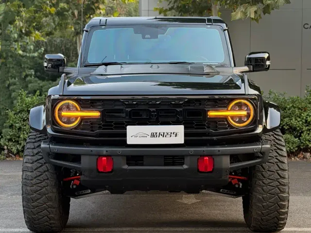 Ford Bronco — Фото автомобиля 2