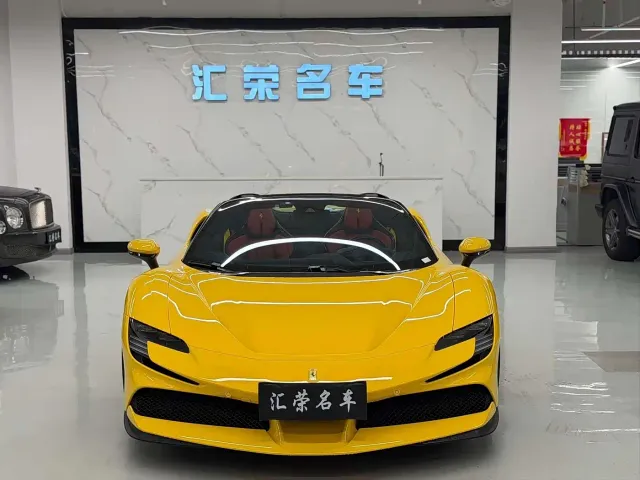 Ferrari SF90 — Фото автомобиля 2