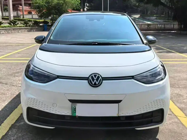 Volkswagen ID.3 — Фото автомобиля 2