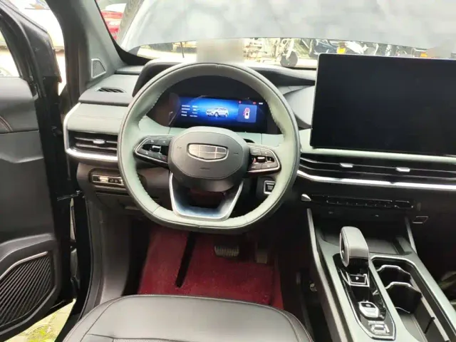 Geely Haoyue L — Фото автомобиля 10