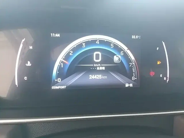 GAC Trumpchi M6 — Фото автомобиля 11