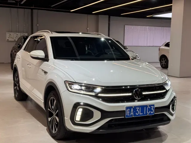 Фотография автомобиля — Volkswagen T-Roc