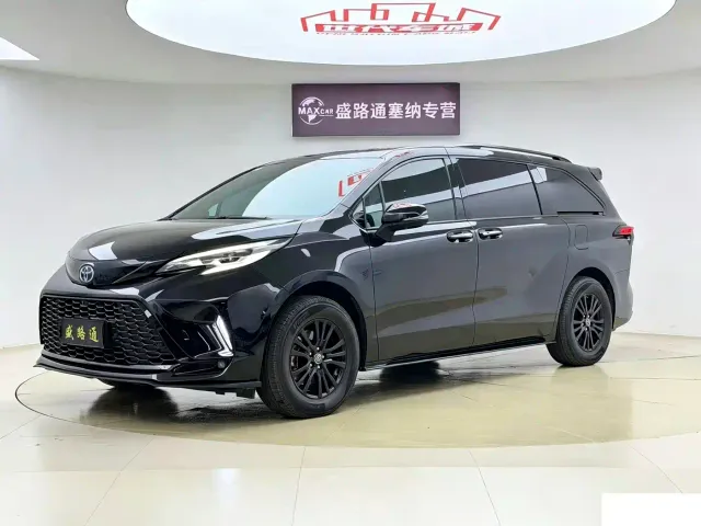 Фотография автомобиля — Toyota Sienna