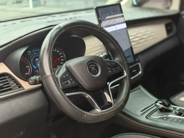 BYD Song MAX — Фото автомобиля 4