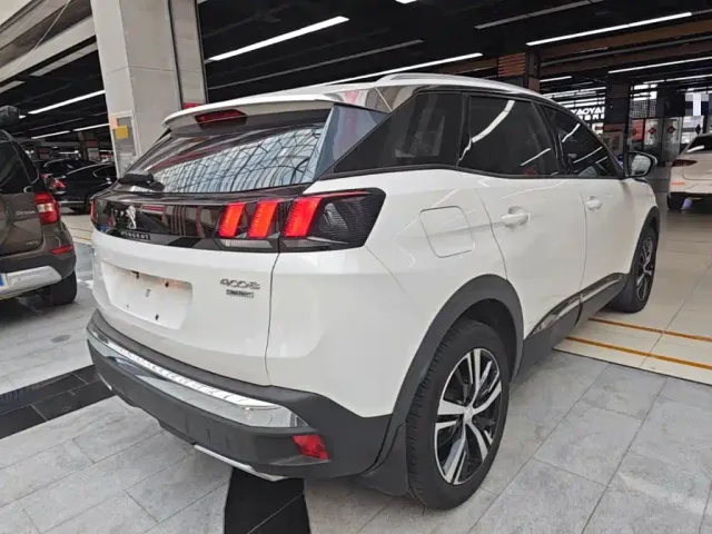 Peugeot 4008 — Фото автомобиля 6