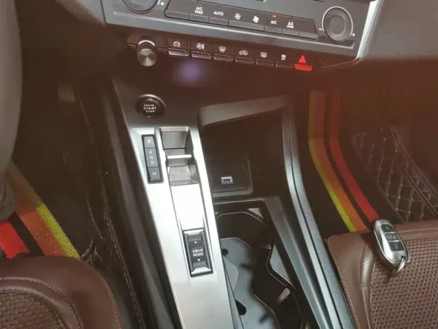 Peugeot 408X — Фото автомобиля 13