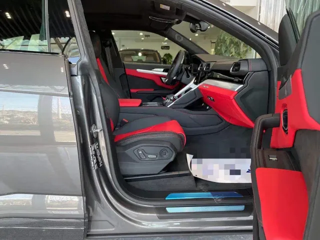 Lamborghini Urus — Фото автомобиля 3