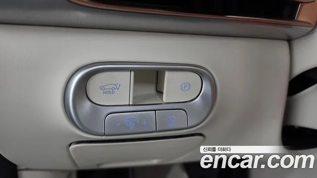 Genesis GV60 — Фото автомобиля 28