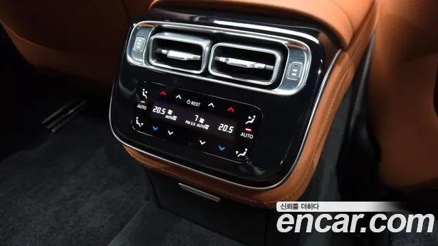 Mercedes-Benz S-Class — Фото автомобиля 8