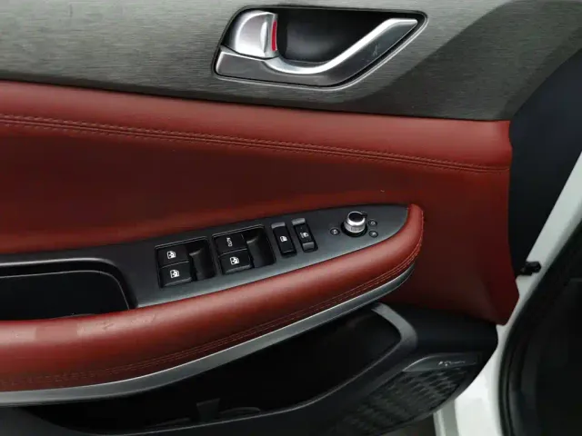 Changan CS75 — Фото автомобиля 9