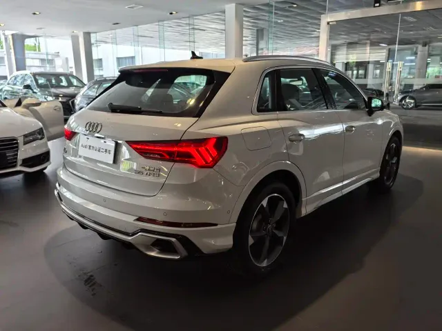 Audi Q3 — Фото автомобиля 6