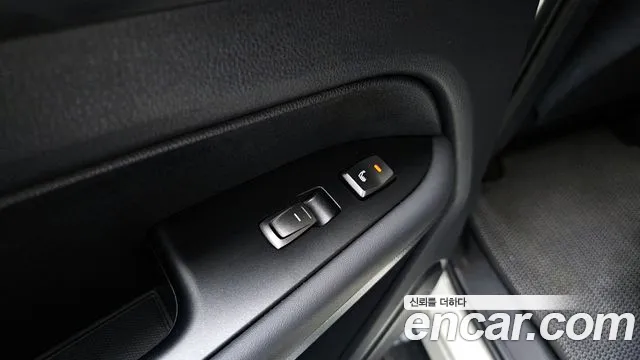 KG_Mobility_Ssangyong Rexton Новый Rexton Sport Дизель 2.2 4WD — Фото автомобиля 18