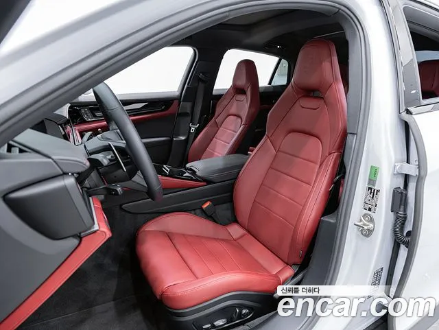 Porsche Panamera 976 — Фото автомобиля 10