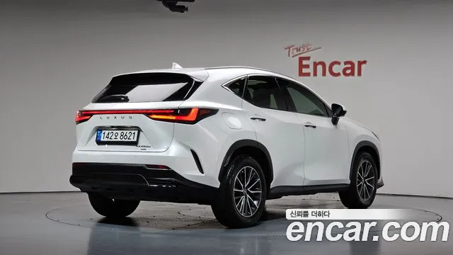 Lexus NX NX450h+ 2nd Gen — Фото автомобиля 2