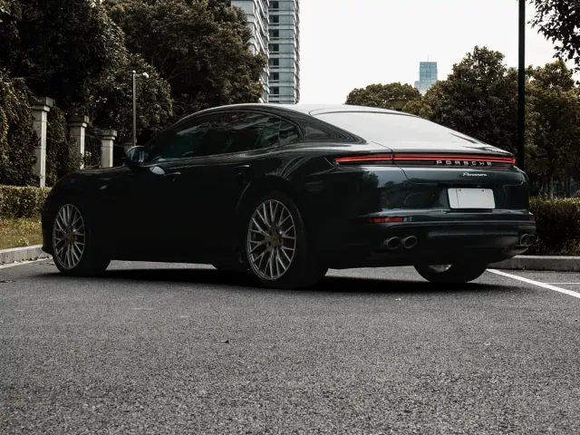 Porsche Panamera — Фото автомобиля 13