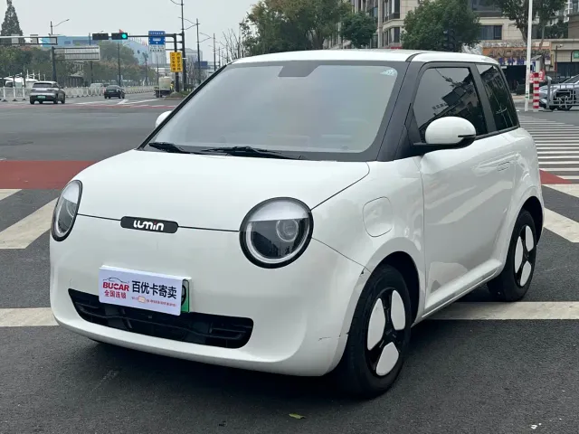 Фотография автомобиля — Changan Lumin