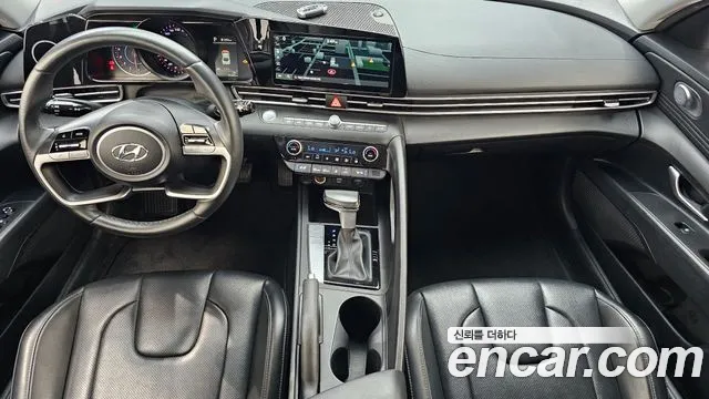 Hyundai Avante CN7 — Фото автомобиля 10