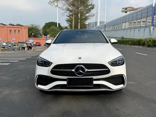 Mercedes-Benz C-Class — Фото автомобиля 2