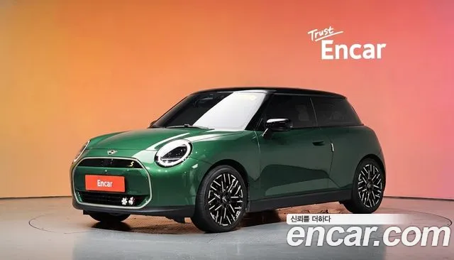 Фотография автомобиля — MINI Cooper 4th Gen