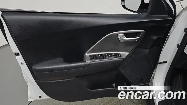 Kia Niro Niro Plus Earth — Фото автомобиля 24