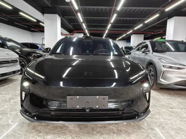 Nio ET5 Touring — Фото автомобиля 2