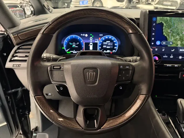 Toyota Vellfire — Фото автомобиля 5