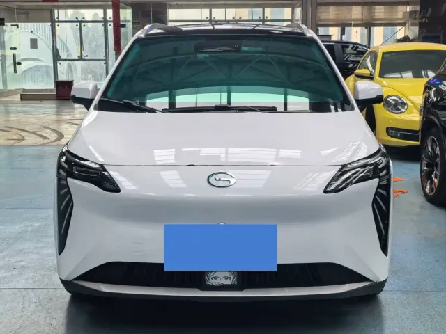 GAC Aion Y — Фото автомобиля 2