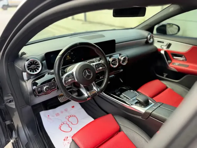 Mercedes-Benz Mercedes-Benz A-Class AMG 2020 AMG A 35 L 4MATIC — Фото автомобиля 6