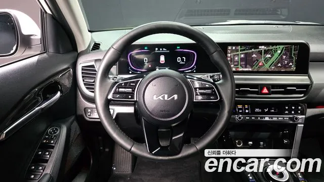 Kia Seltos Новый Seltos Бензин 2.0 2WD — Фото автомобиля 12