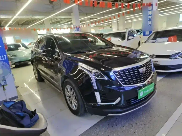 Cadillac XT5 — Фото автомобиля 3