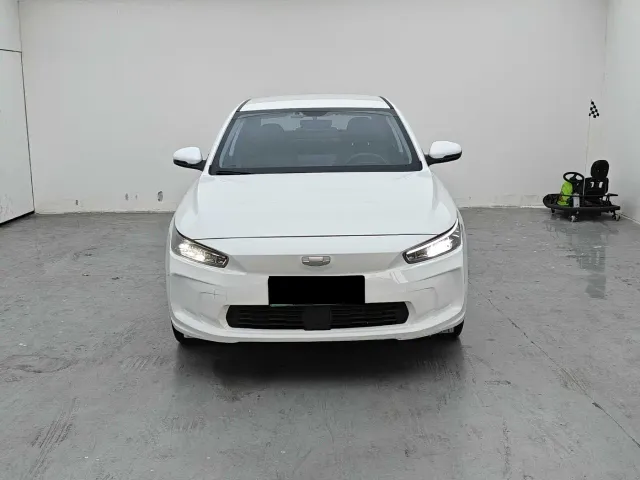 Geely Geometry A — Фото автомобиля 2