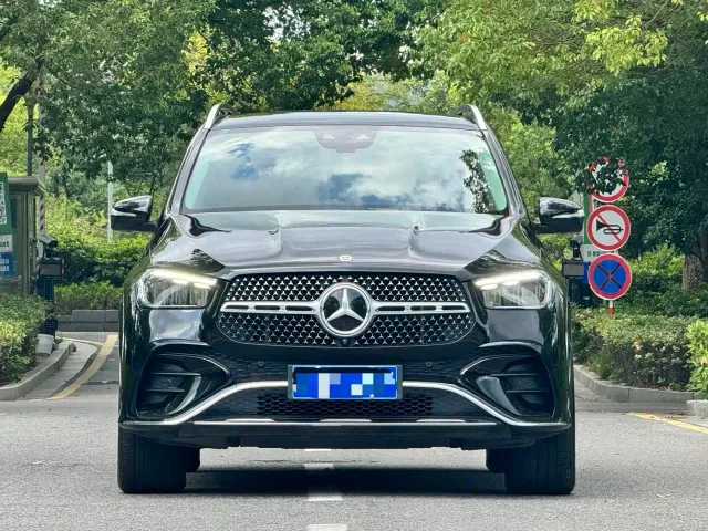 Mercedes-Benz GLE-Class — Фото автомобиля 2
