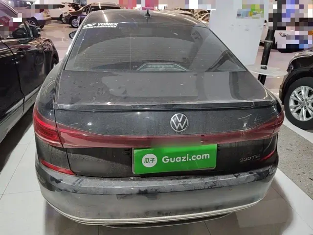 Volkswagen Passat — Фото автомобиля 5
