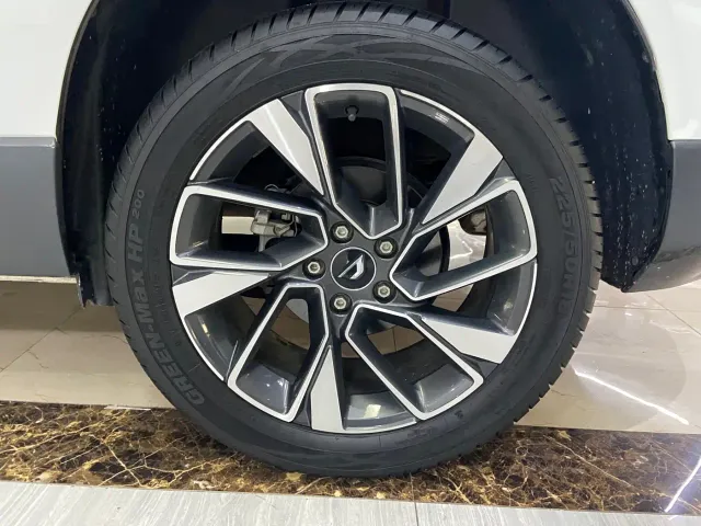 Jetta VS5 — Фото автомобиля 10