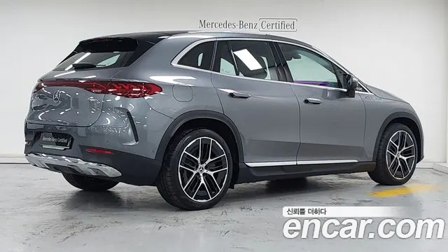 Mercedes-Benz EQE — Фото автомобиля 2