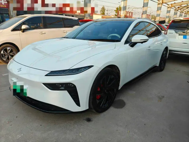 Фотография автомобиля — Dongfeng eπ 007