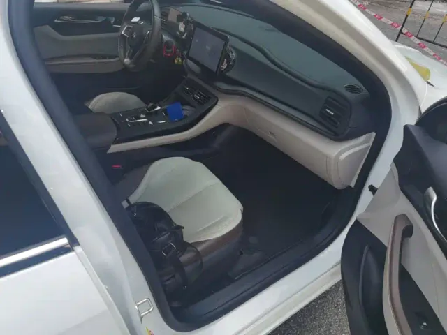 BYD Qin PLUS — Фото автомобиля 19