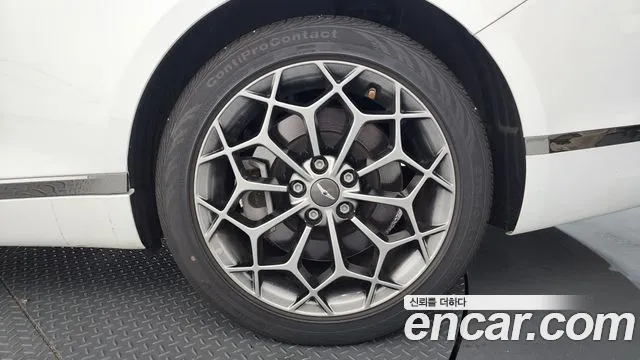 Genesis G80 Бензин 2.5 турбо 2WD — Фото автомобиля 20