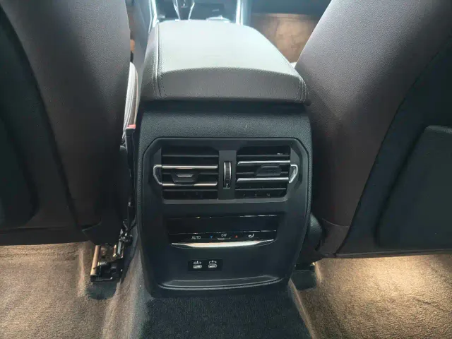 BMW 3 Series — Фото автомобиля 12