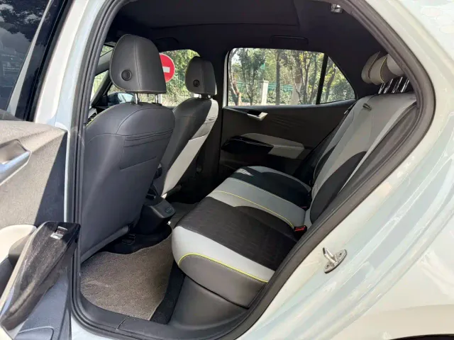 Volkswagen ID.3 — Фото автомобиля 12
