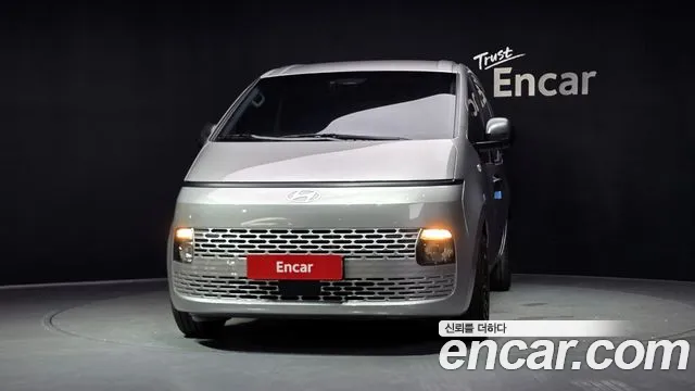 Hyundai Staria Staria Карго 3 места — Фото автомобиля 3