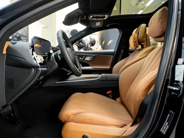 Mercedes-Benz E-Class — Фото автомобиля 27