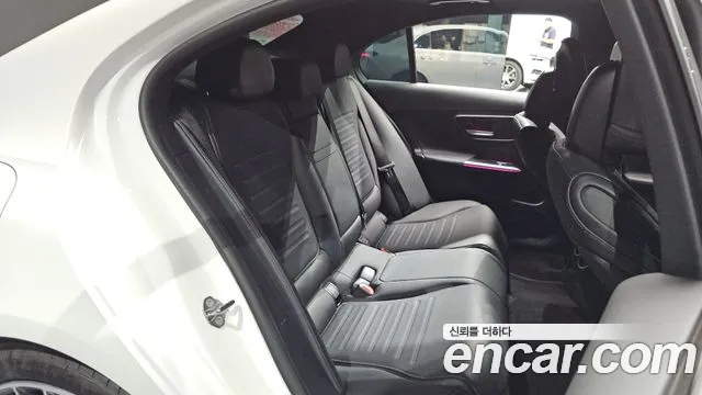 Mercedes-Benz C-Class W206 — Фото автомобиля 11