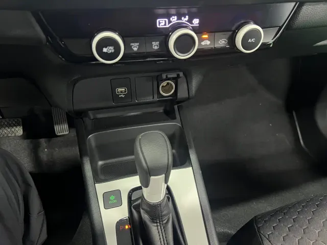 Honda Fit — Фото автомобиля 14