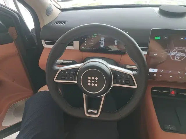 Landian E5 PLUS — Фото автомобиля 10