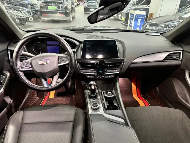 Cadillac CT5 — Фото автомобиля 5